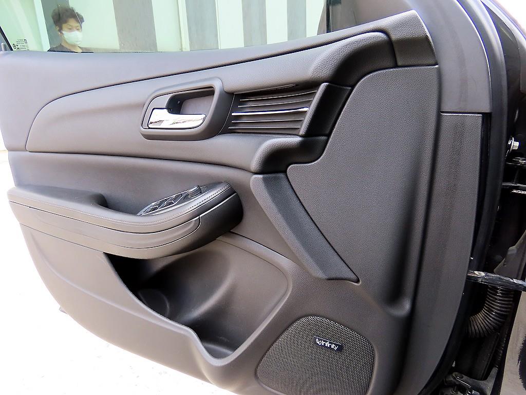 Chevrolet Malibu - Vista 11