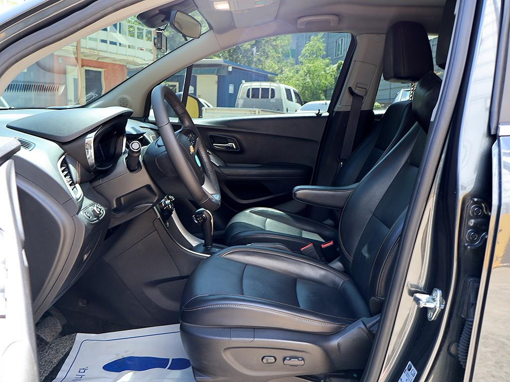Chevrolet Trax 2018 Gris - Importación desde Corea - HF Imports Iquique - Foto 13