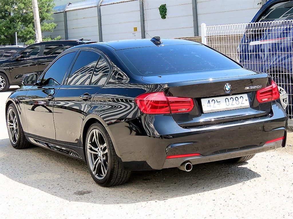 BMW 3 series - Vista 3