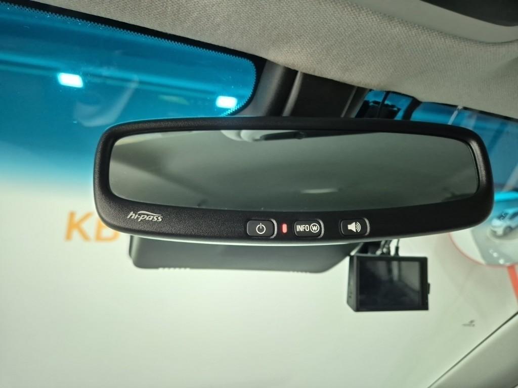 Chevrolet Bolt 2019 Blanco - Importación desde Corea - HF Imports Iquique - Foto 16