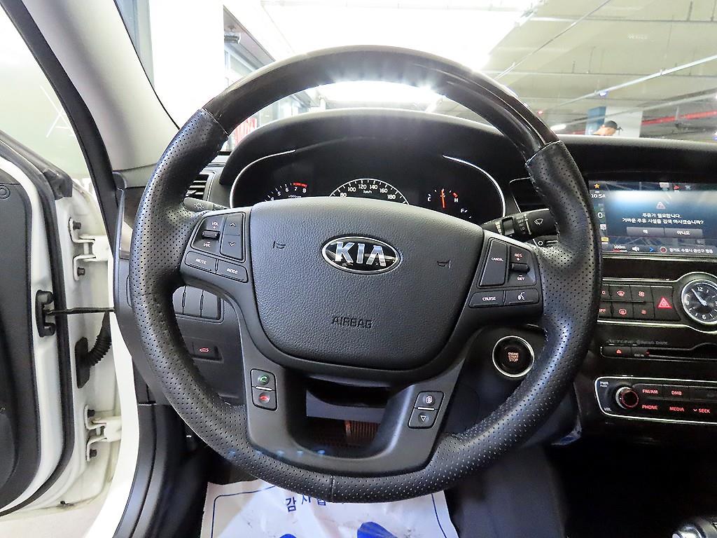 KIA K7 - Vista 8