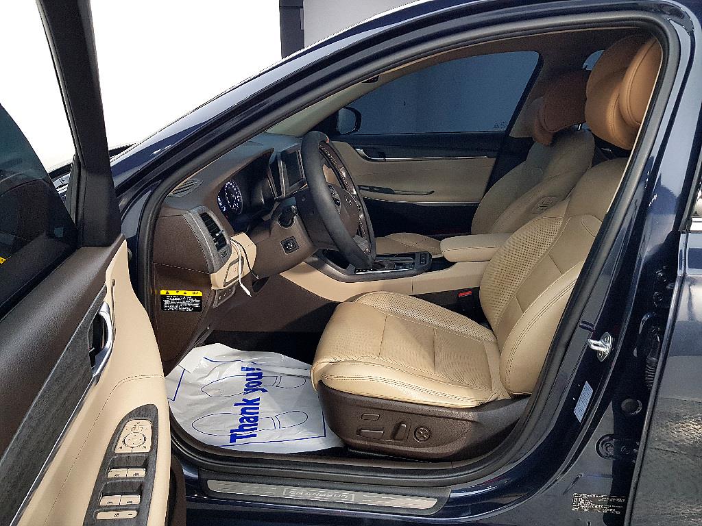 HYUNDAI Grandeur - Vista 8