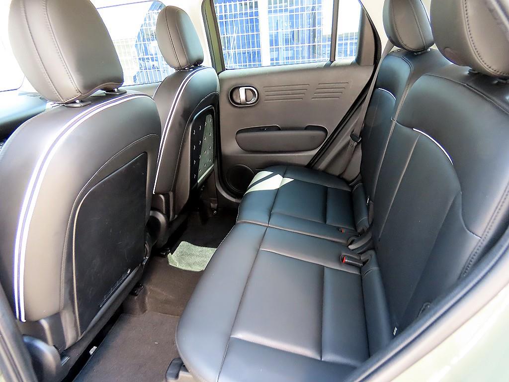HYUNDAI Casper - Vista 6