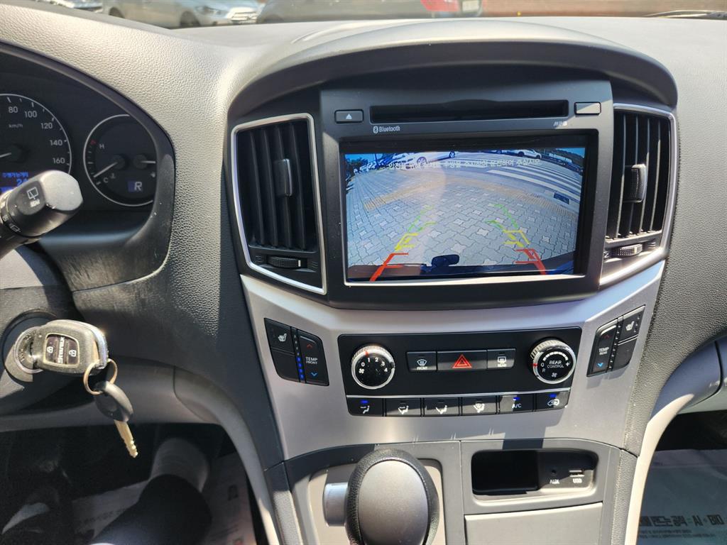 HYUNDAI Starex 2018 Gris - Importación desde Corea - HF Imports Iquique - Foto 16