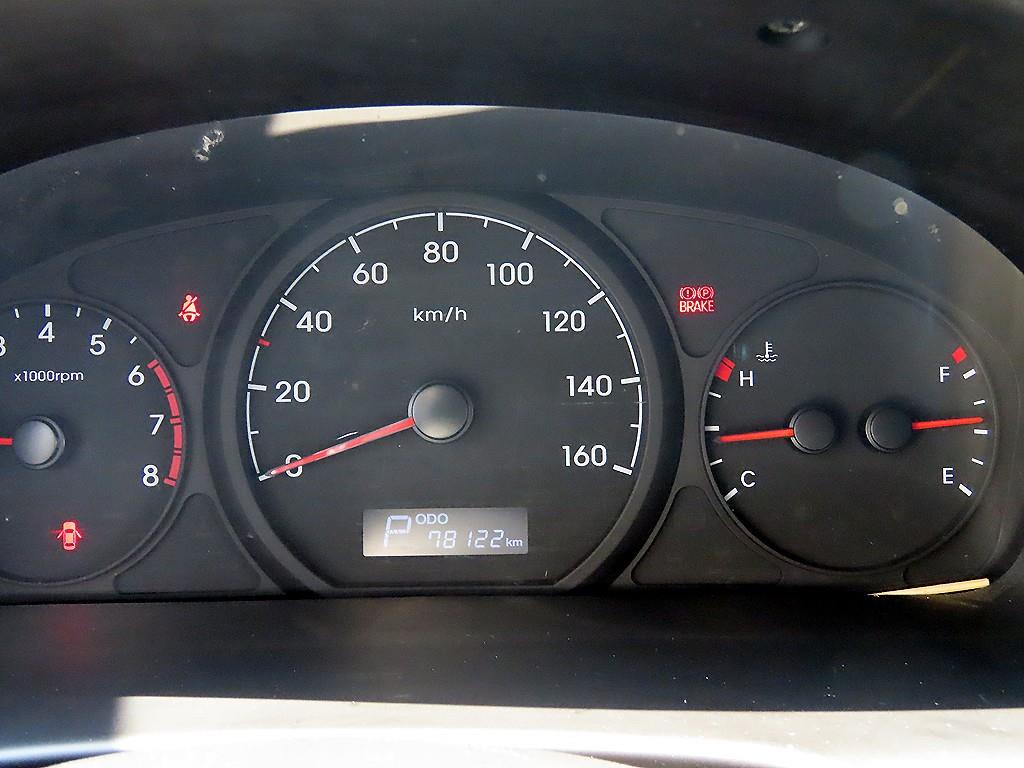 HYUNDAI Starex - Vista 9