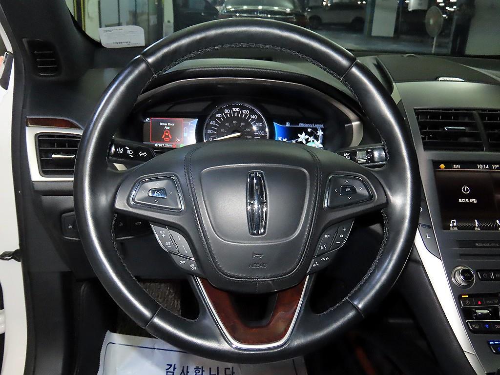 Lincoln MKZ - Vista 8