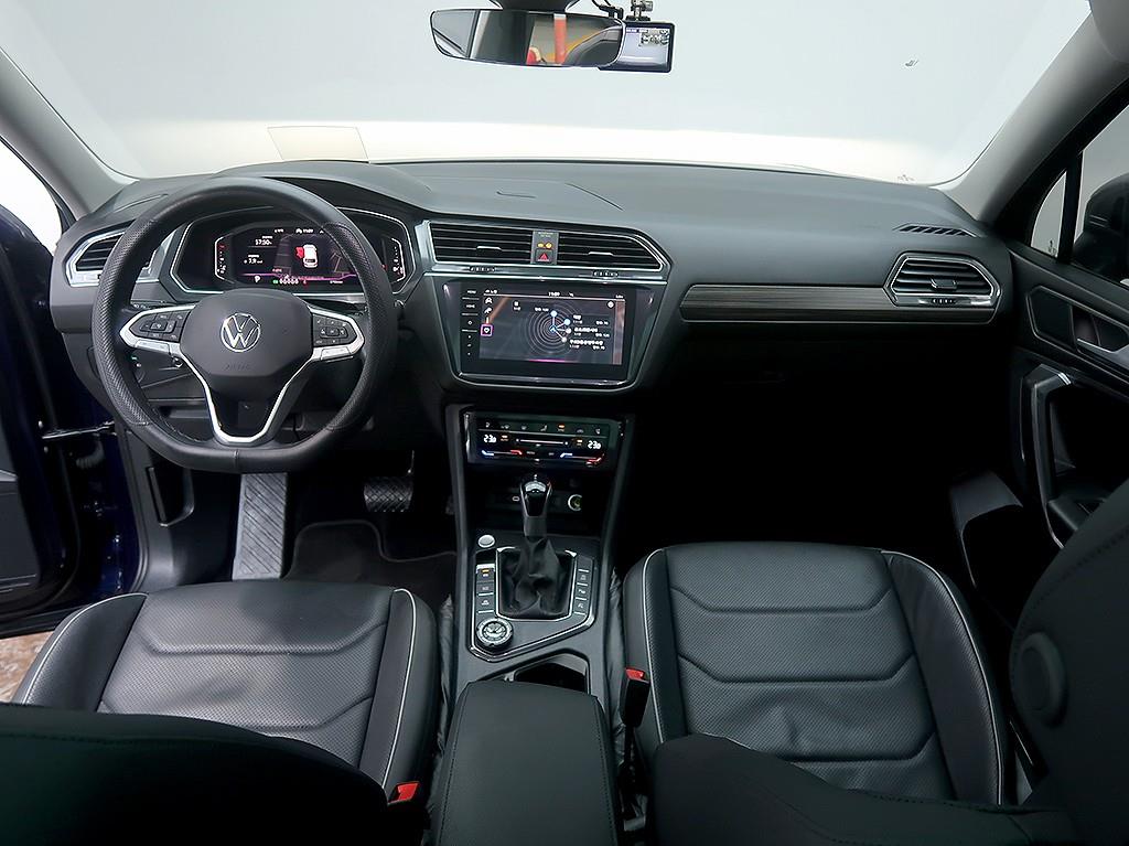 Volkswagen Tiguan - Vista 9