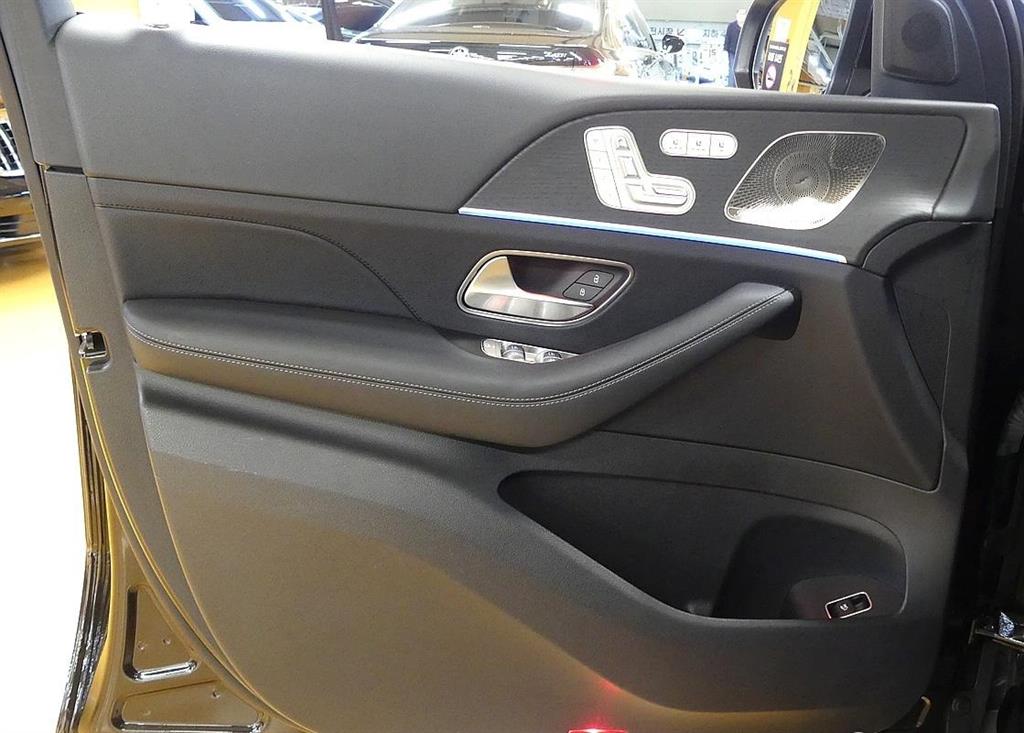 Mercedes Benz GLE Class - Vista 11