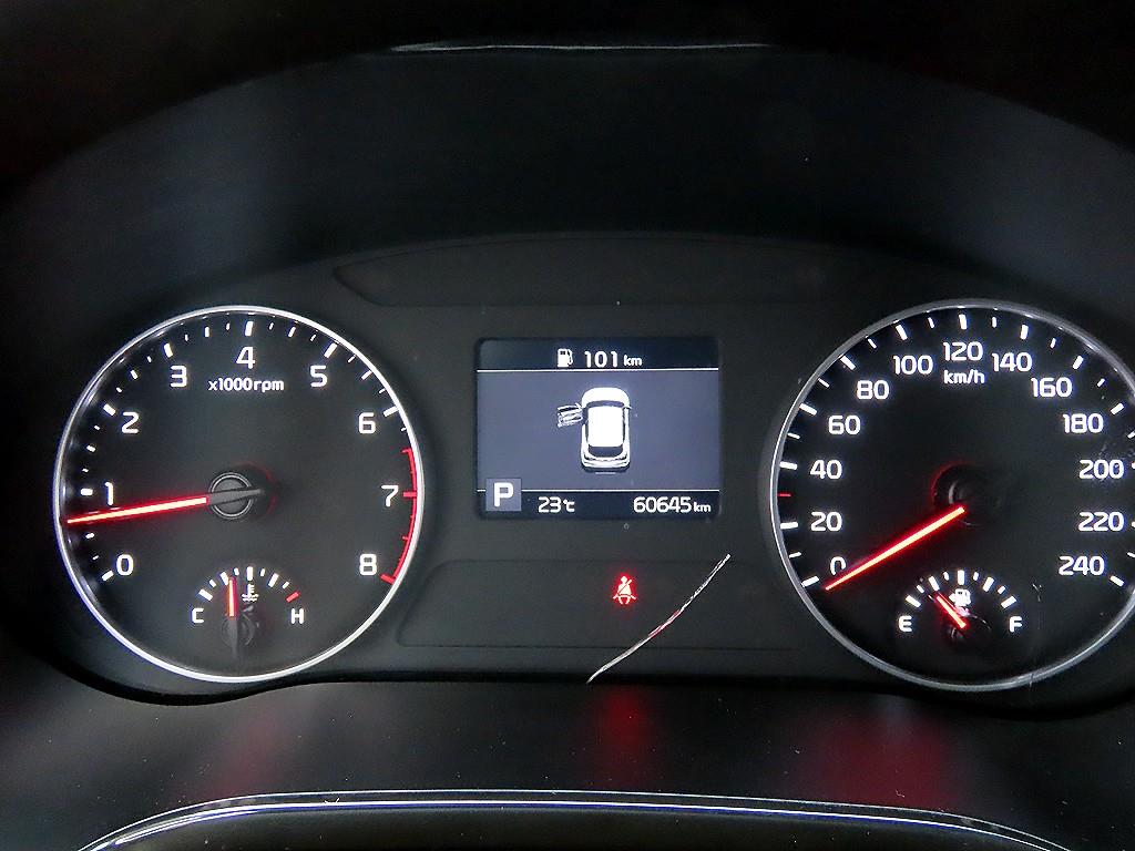 KIA Seltos - Vista 9