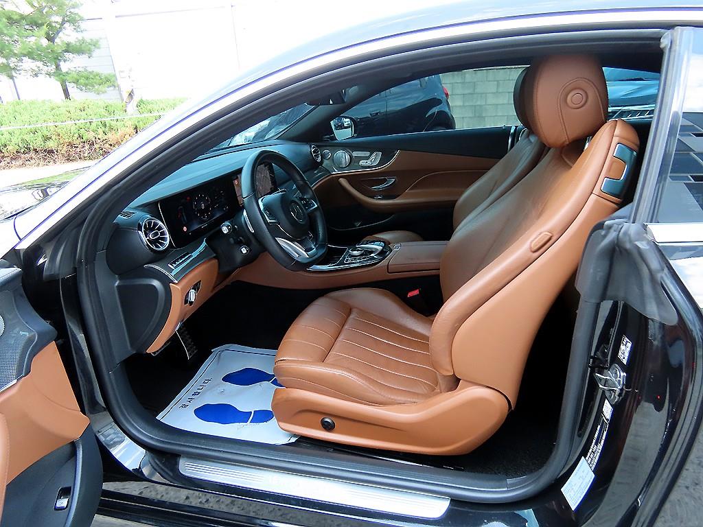 Mercedes Benz E class - Vista 5