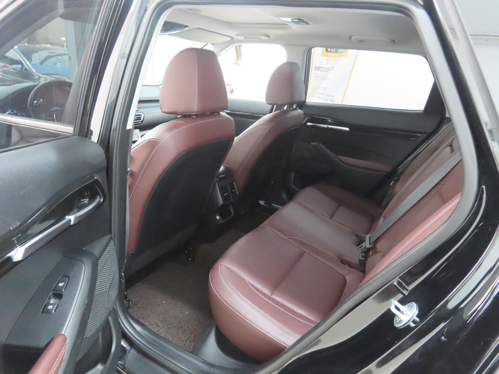 KIA Seltos - Vista 6