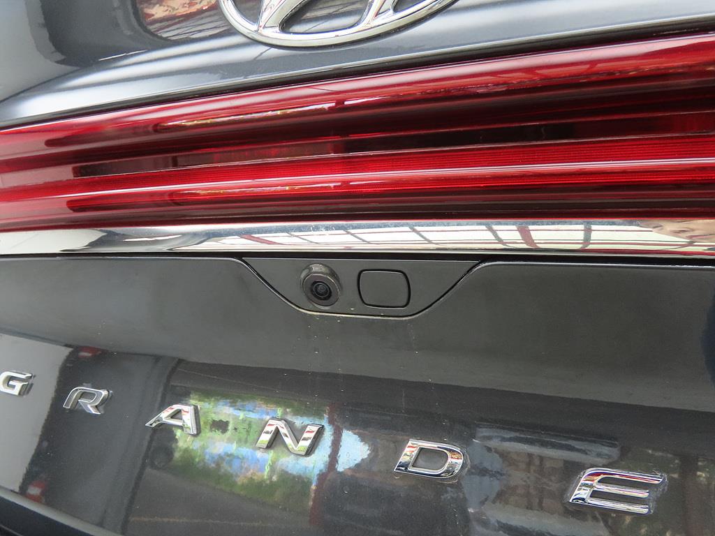 HYUNDAI Grandeur 2018 Gris - Importación desde Corea - HF Imports Iquique - Foto 16