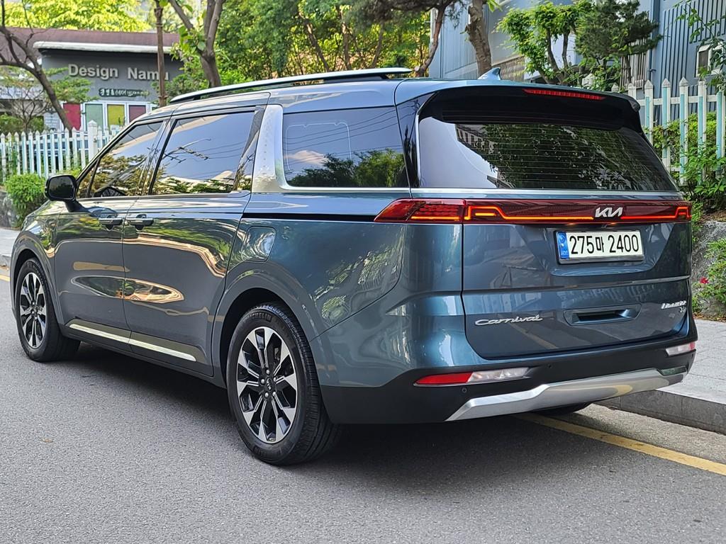 KIA Carnival - Vista 6