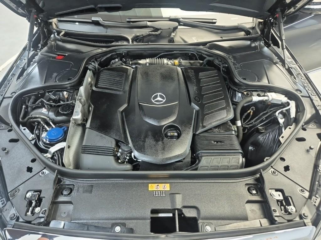 Mercedes Benz S Class - Vista 5