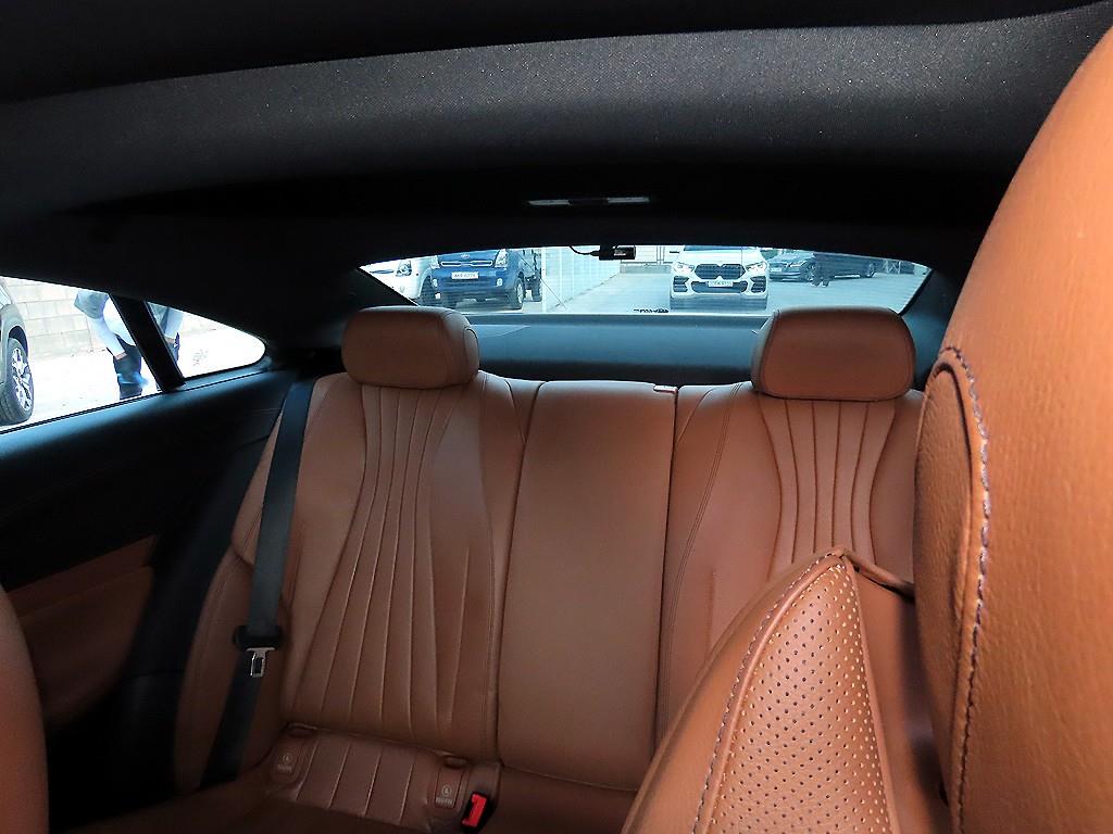 Mercedes Benz E class - Vista 6