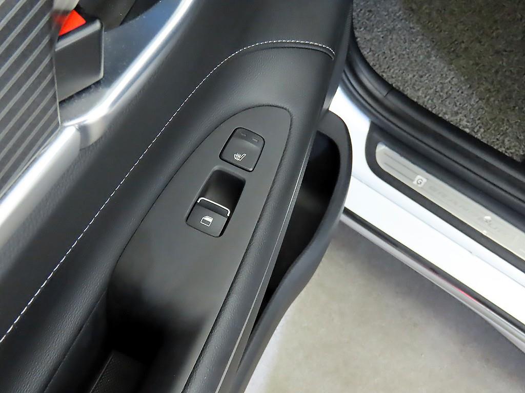 HYUNDAI Grandeur 2019 Blanco - Importación desde Corea - HF Imports Iquique - Foto 17