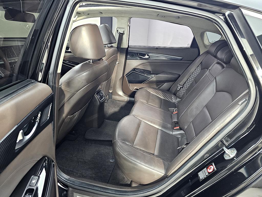 KIA K7 - Vista 9