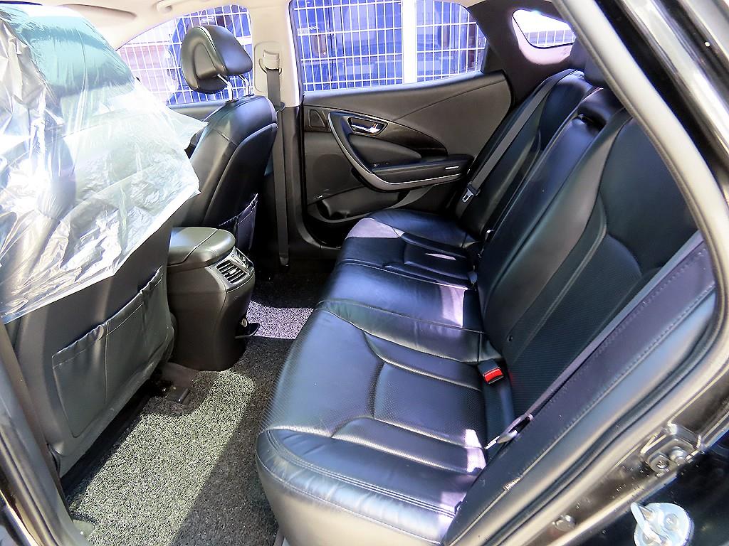 HYUNDAI Grandeur - Vista 6