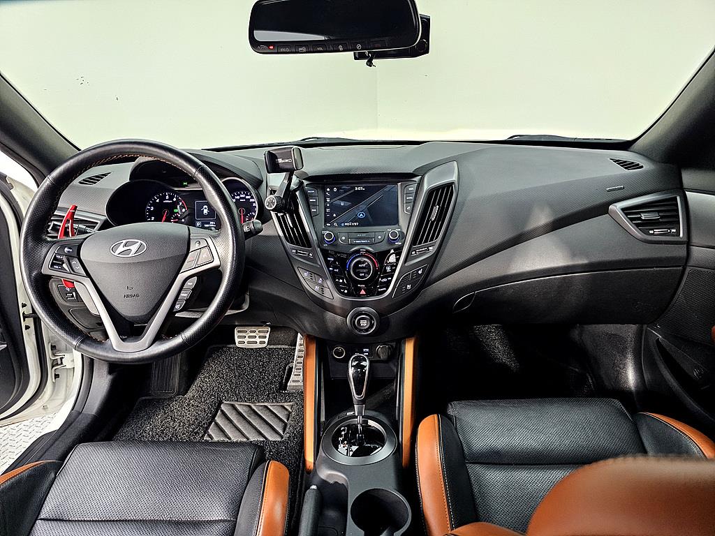 HYUNDAI Veloster - Vista 5