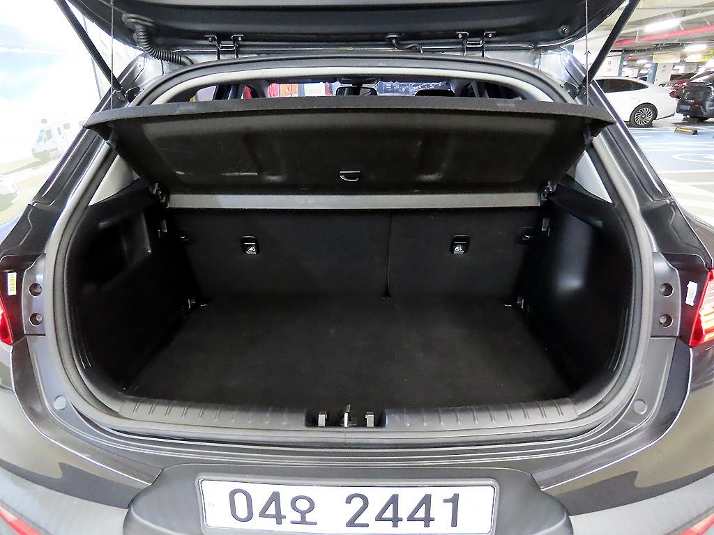 KIA Stonic 2018 Gris - Importación desde Corea - HF Imports Iquique - Foto 18