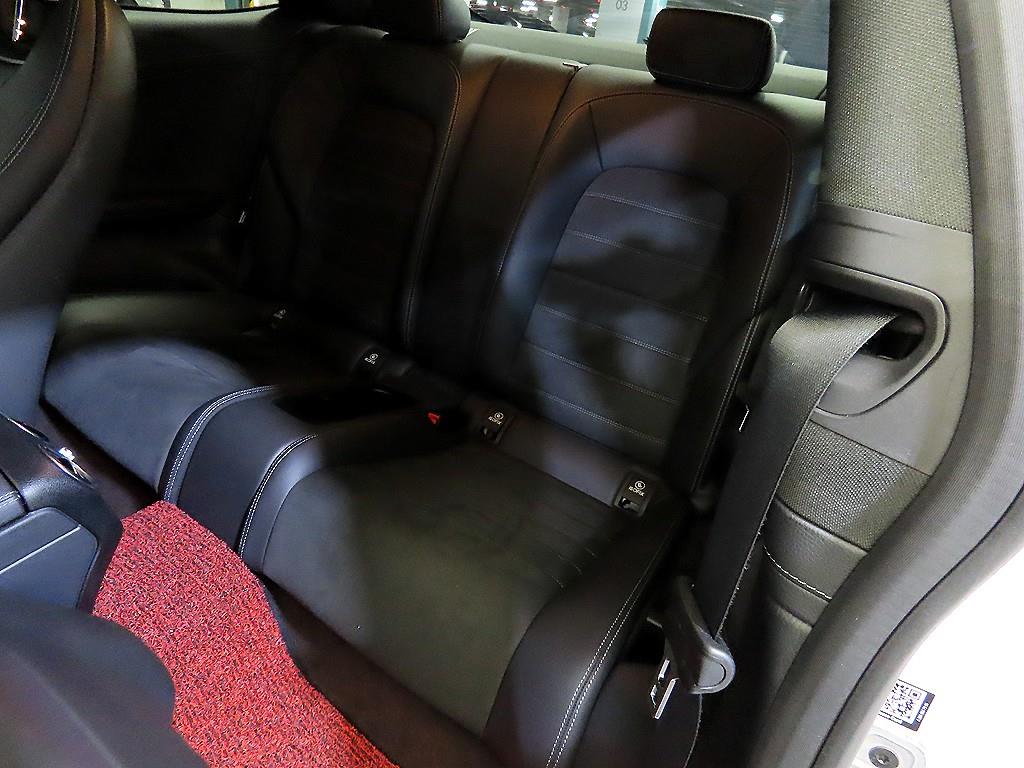 Mercedes Benz C Class - Vista 7