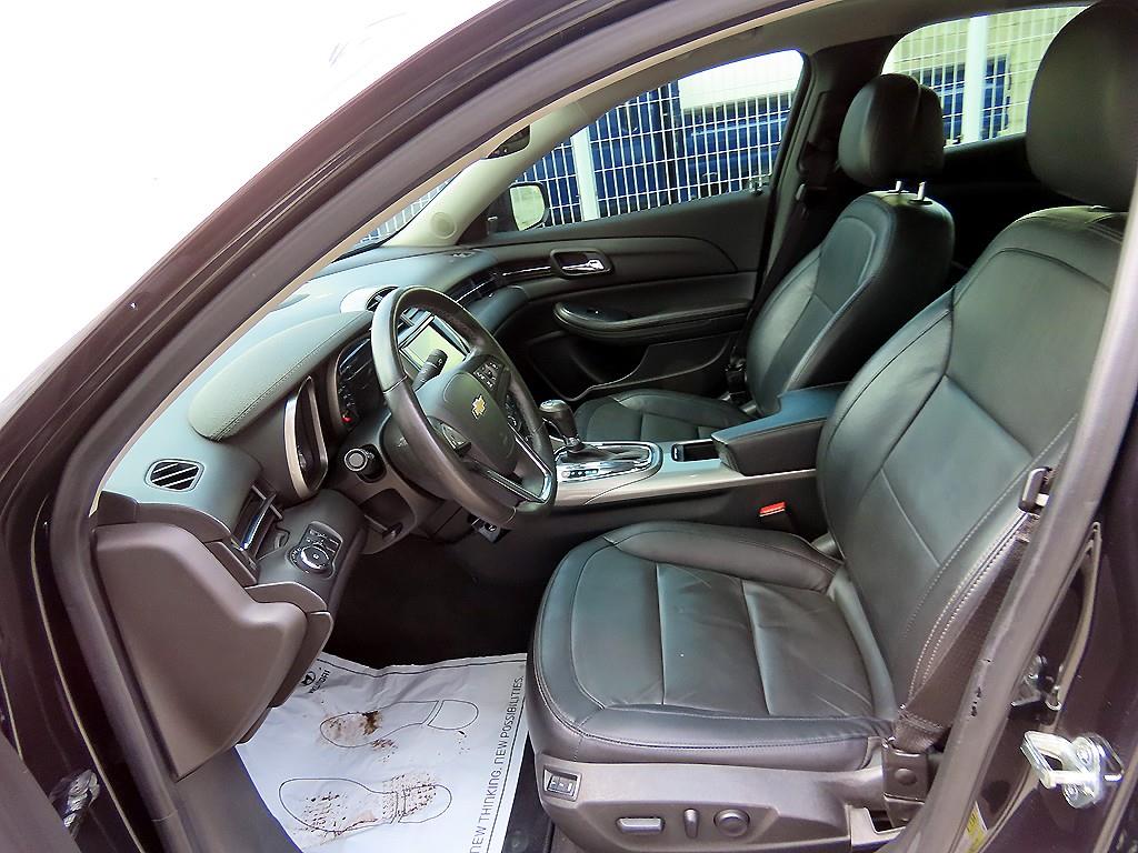 Chevrolet Malibu - Vista 5