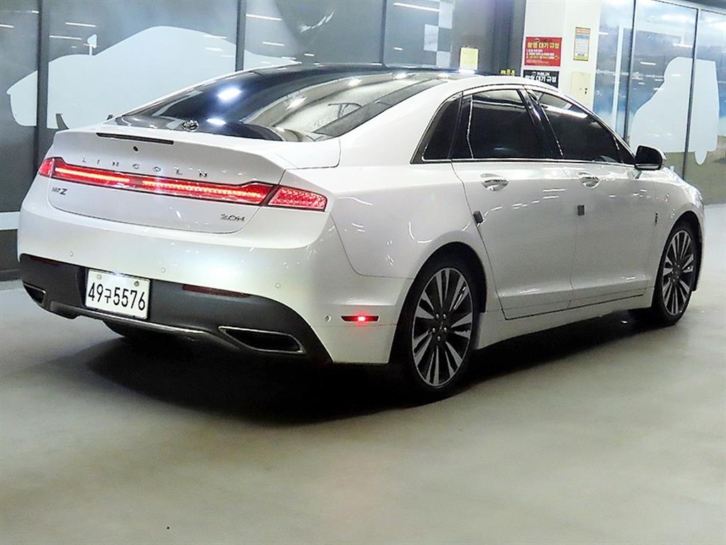 Lincoln MKZ - Vista 4