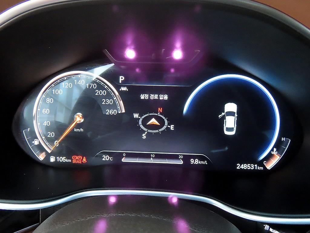 Genesis G80 - Vista 9