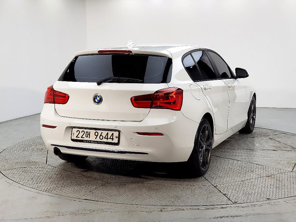 BMW 1 series - Vista 4