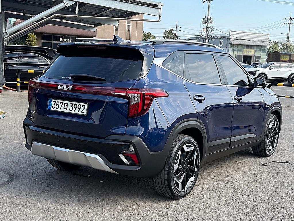 KIA Seltos - Vista 4
