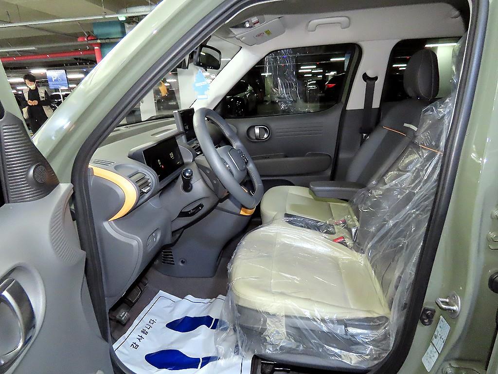 HYUNDAI Casper - Vista 6