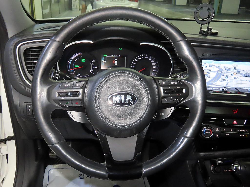 KIA K5 - Vista 8