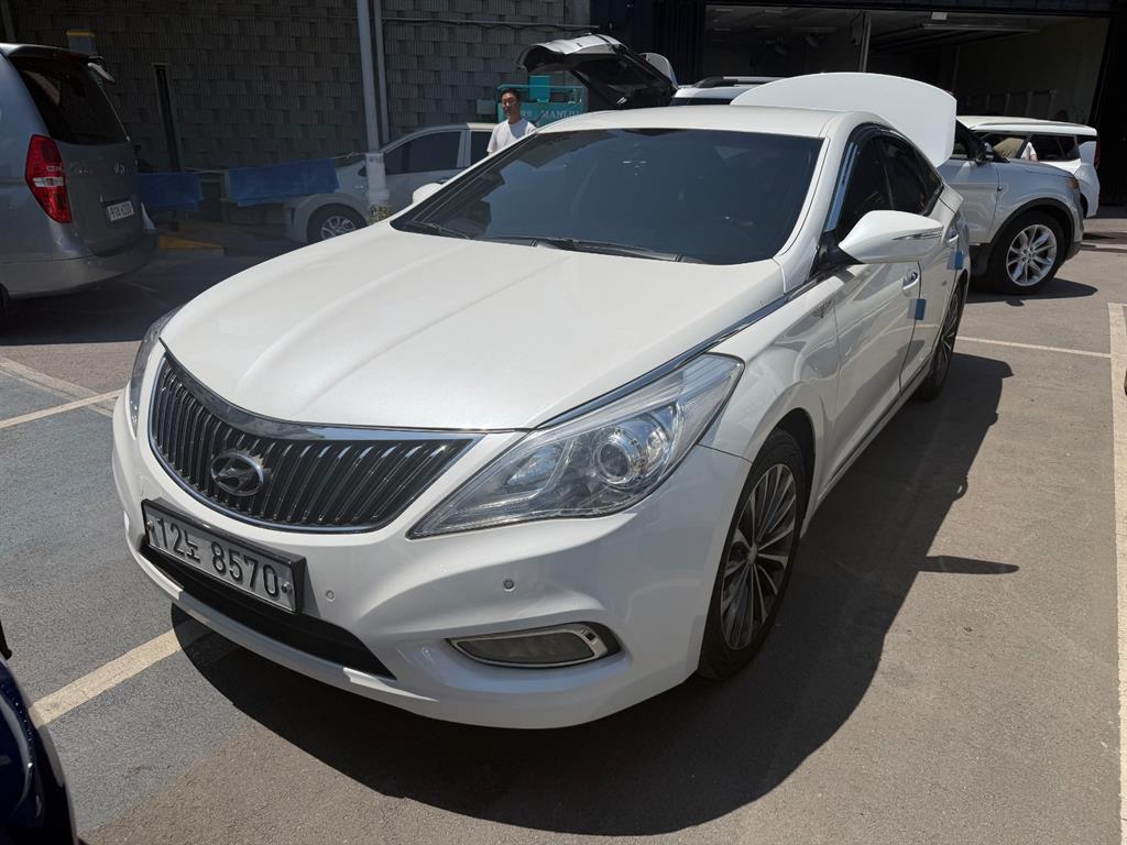 HYUNDAI Grandeur 2013 Blanco - Importación desde Corea - HF Imports Iquique - Foto 1