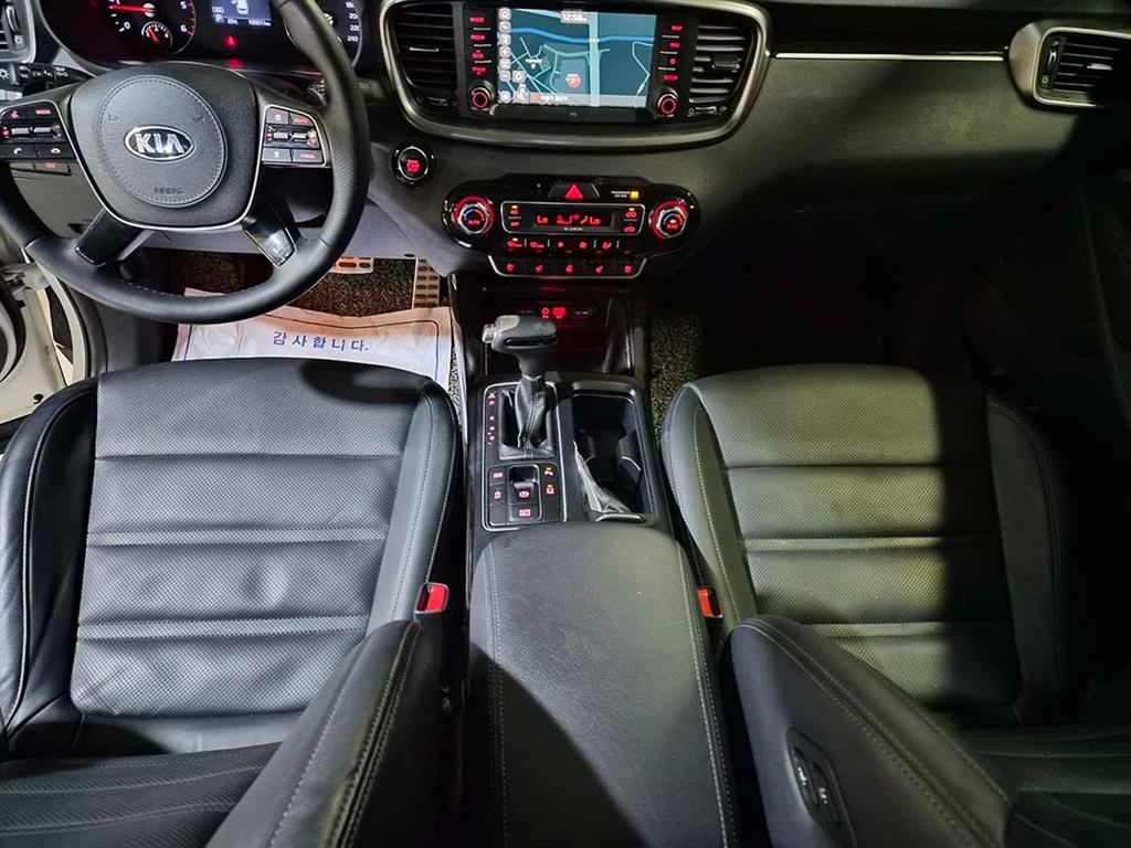 KIA Sorento - Vista 10