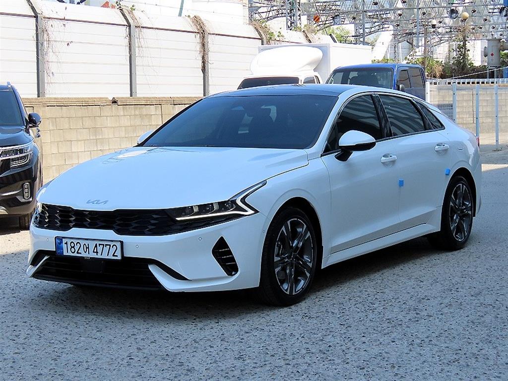 KIA K5 2023 Blanco - Importación desde Corea - HF Imports Iquique - Foto 1