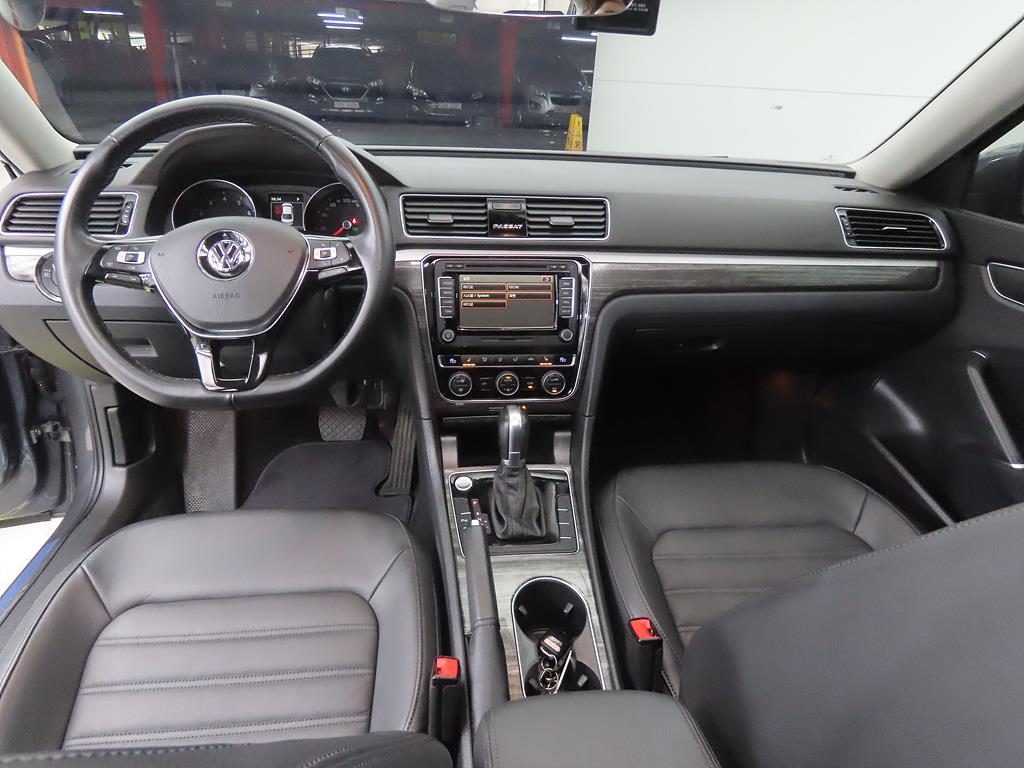 Volkswagen Passat - Vista 7