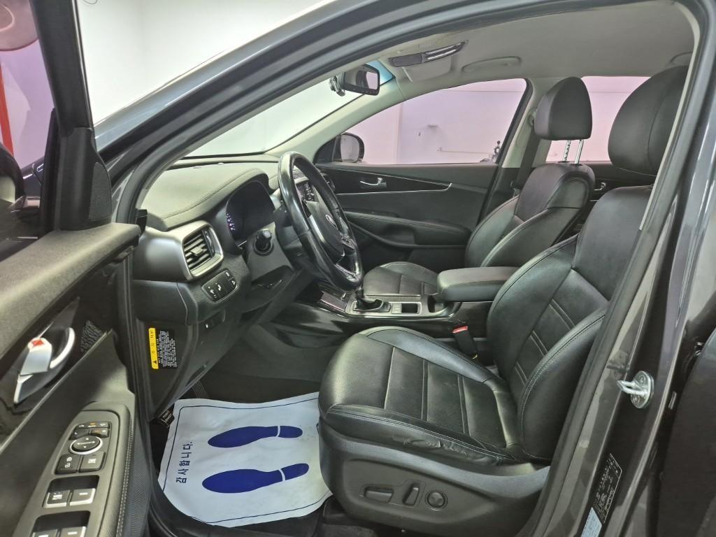 KIA Sorento - Vista 11
