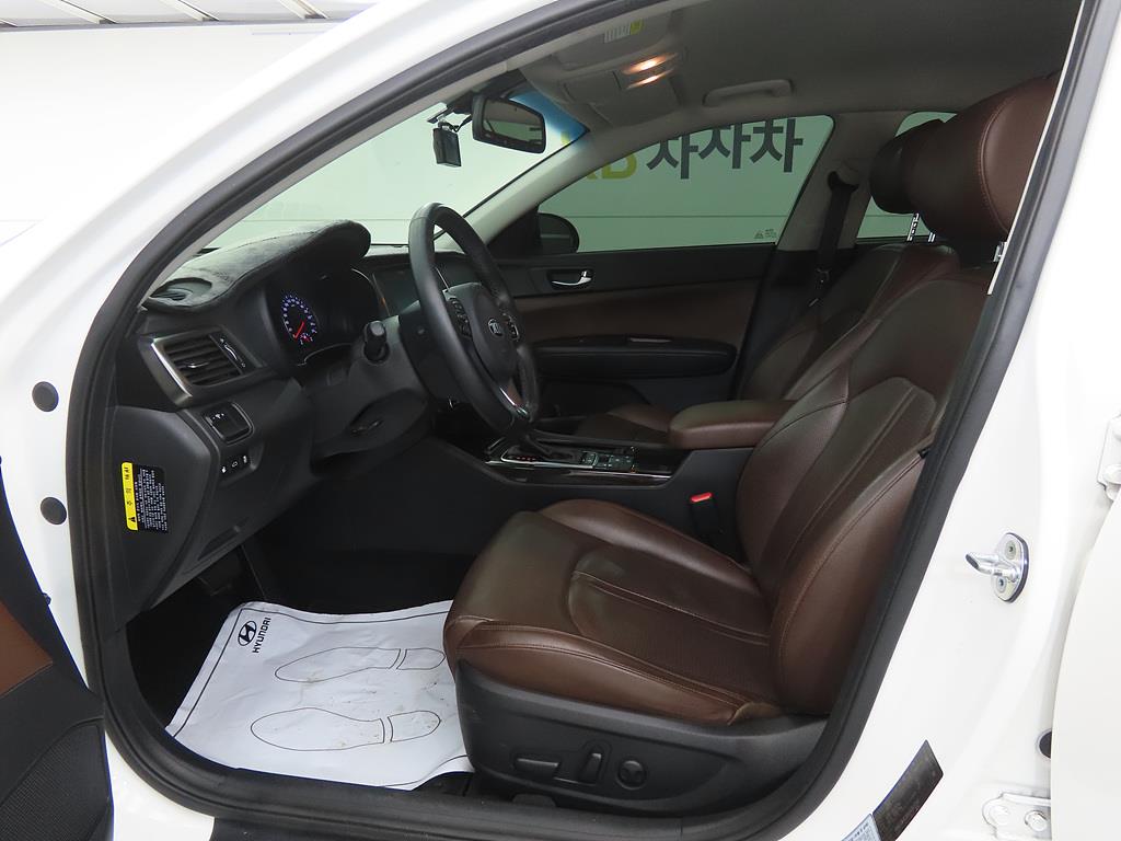 KIA K5 - Vista 5