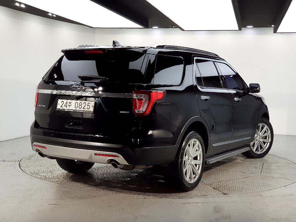 Ford Explorer - Vista 4