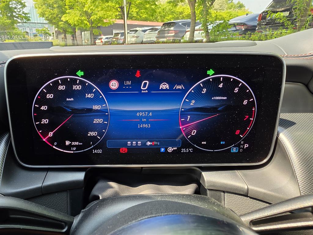 Mercedes Benz GLC Class - Vista 12
