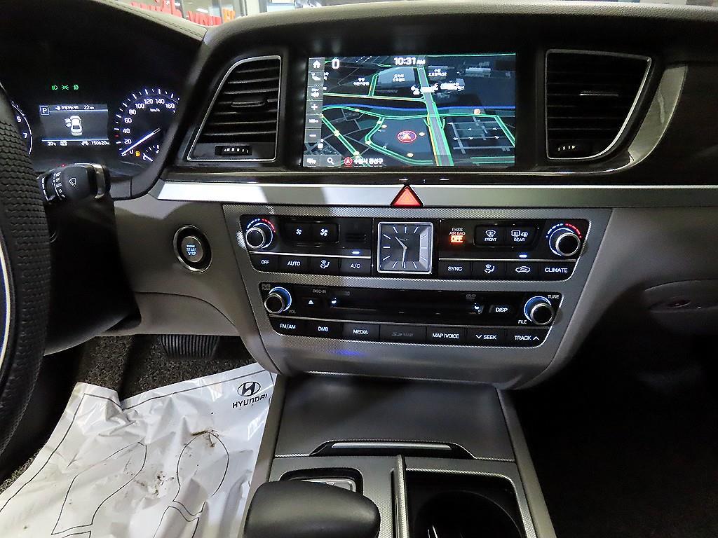 Genesis G80 - Vista 11