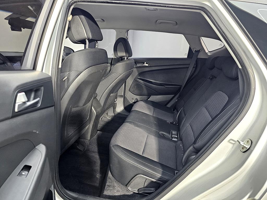 HYUNDAI Tucson - Vista 9