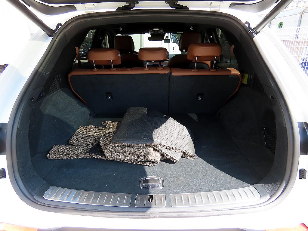 Genesis GV70 2024 Blanco - Importación desde Corea - HF Imports Iquique - Foto 16