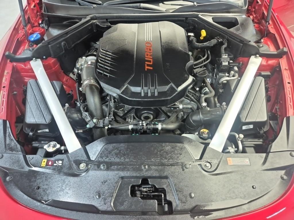 KIA Stinger - Vista 5