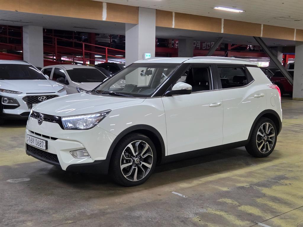 Ssangyong Tivoli 2016 Blanco - Importación desde Corea - HF Imports Iquique - Foto 1