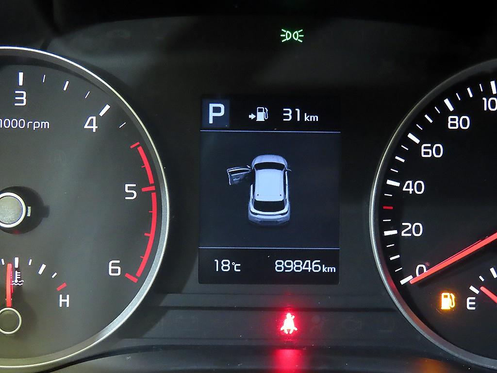 KIA Stonic - Vista 9