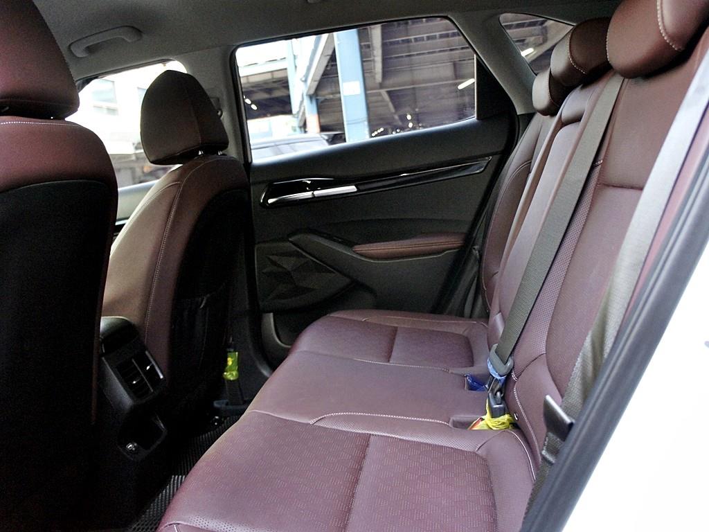 KIA Seltos - Vista 11
