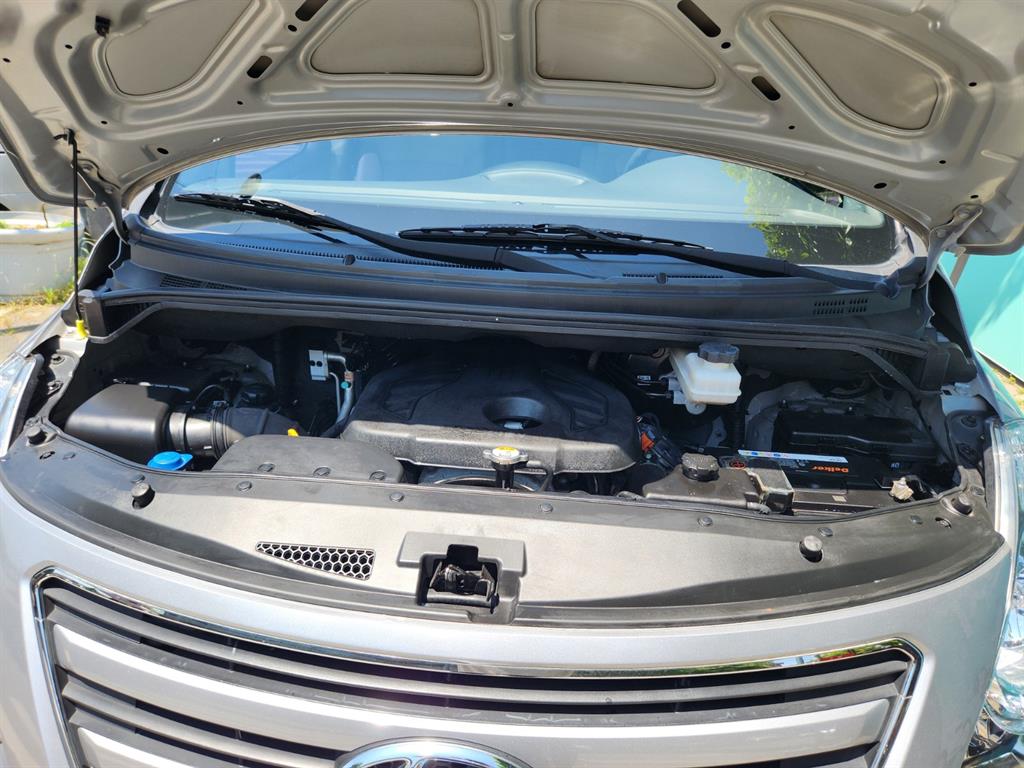 HYUNDAI Starex 2018 Gris - Importación desde Corea - HF Imports Iquique - Foto 19