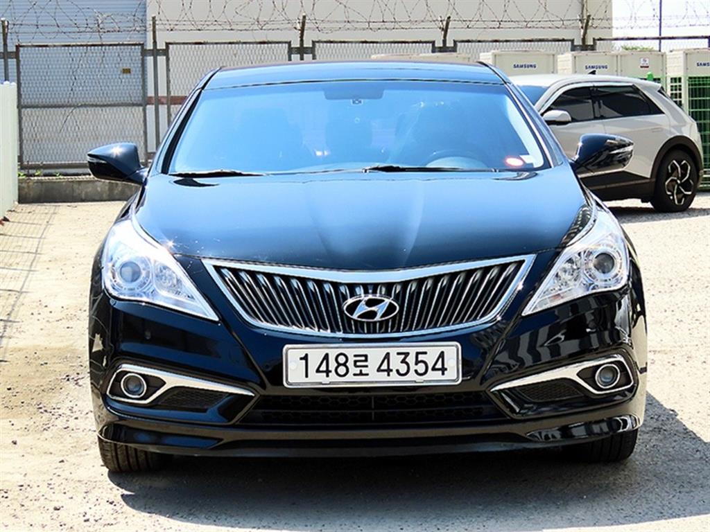 HYUNDAI Grandeur - Vista 2