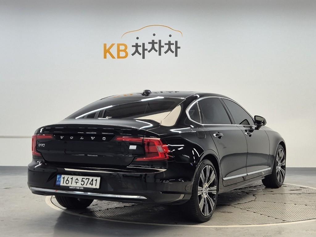 Volvo S90 - Vista 3